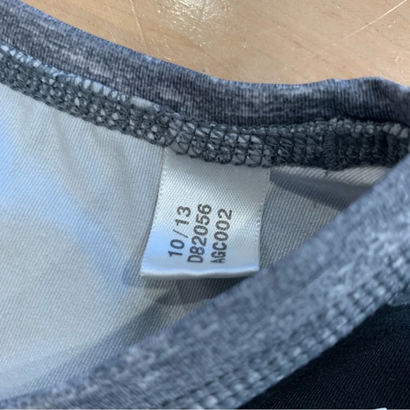 Adidas men’s size large compression fit gray long sleeve shirt techfit - Picture 5 of 8